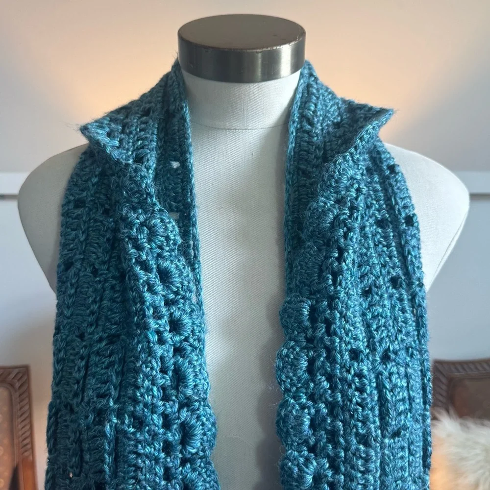 Hand-Knit Blue Scarf Pashmina